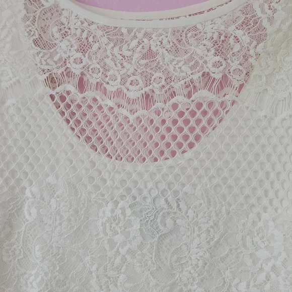 White House Black Market White Layered Lace Top/XS. - Picture 6 of 14